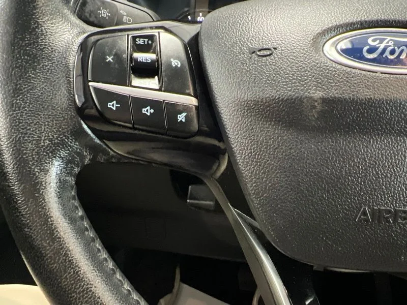 Used 2021 Gray Ford SEL image 22