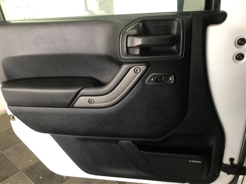 2017 Jeep Wrangler Unlimited Sport S - Photo 16