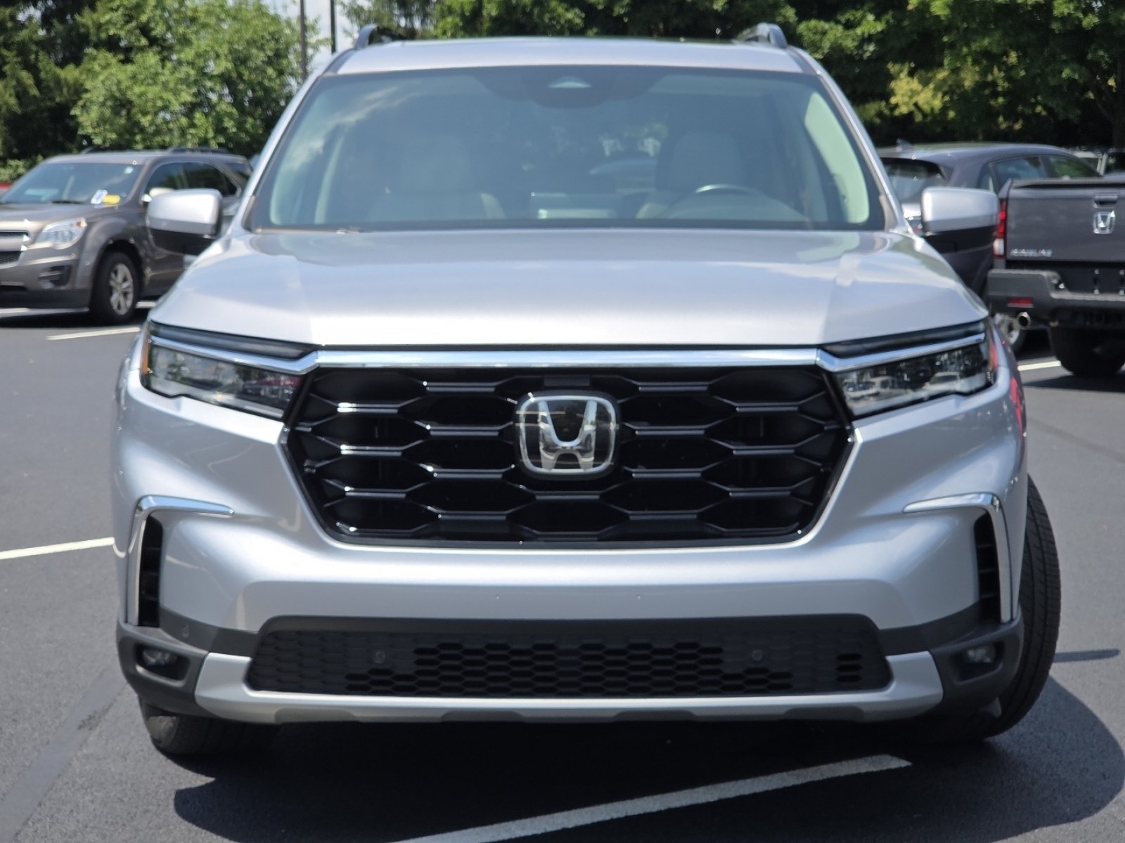 Certified Used 2023 Lunar Silver Metallic Honda Touring image 19