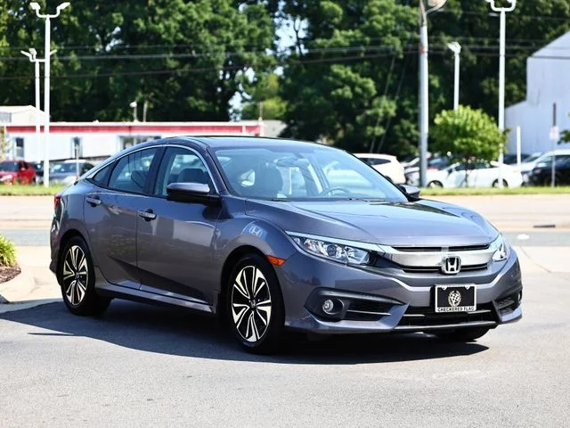Used 2017 Modern Steel Metallic Honda EX-T image 12