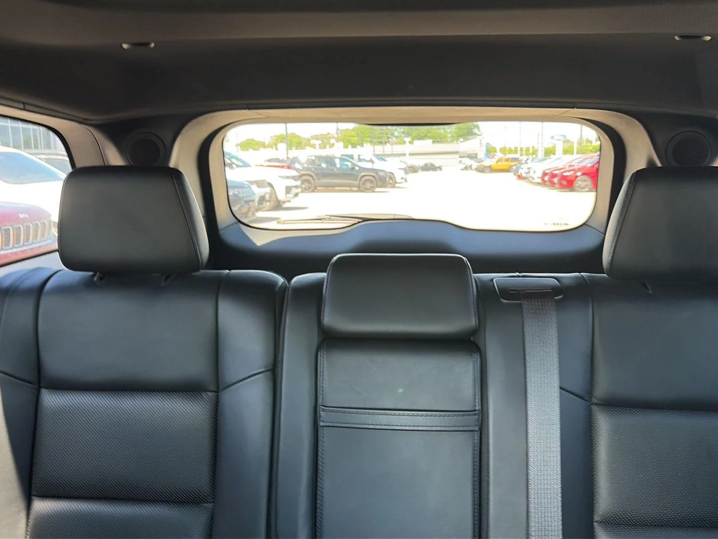 Used 2019 Diamond Black Crystal Pearlcoat Jeep Limited image 9