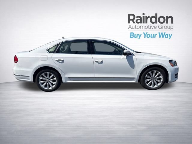 Used 2013 Candy White Volkswagen SEL image 8