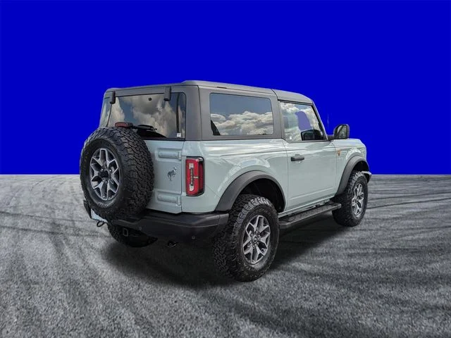 Certified Used 2023 Cactus Green / Gray Ford Badlands image 4