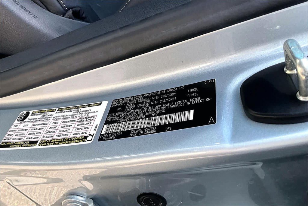 Used 2024 Silver Lexus 350 F Sport Handling image 35