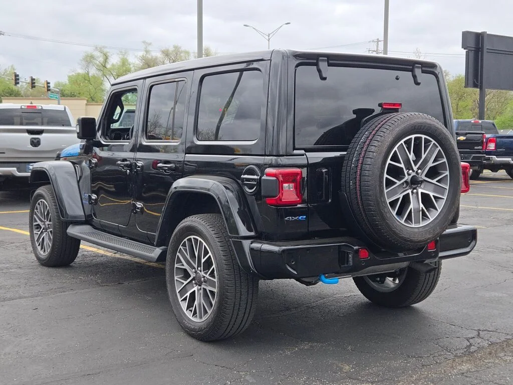 Used 2023 Black Jeep Sahara 4xe image 15