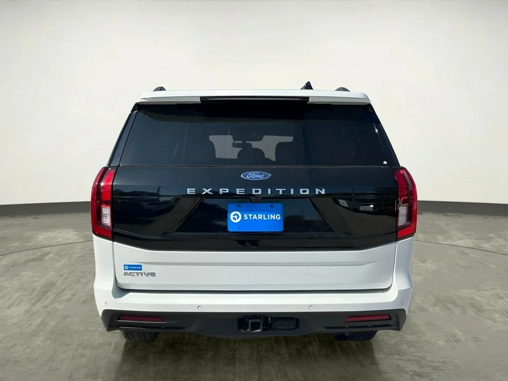 Used 2025 White Ford Active image 7