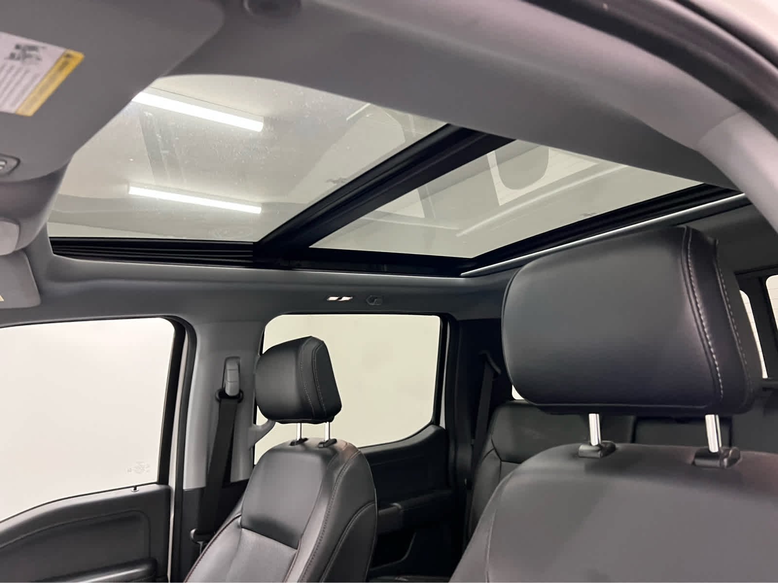 Used 2023 Star White Metallic Tri-Coat Ford LARIAT image 2