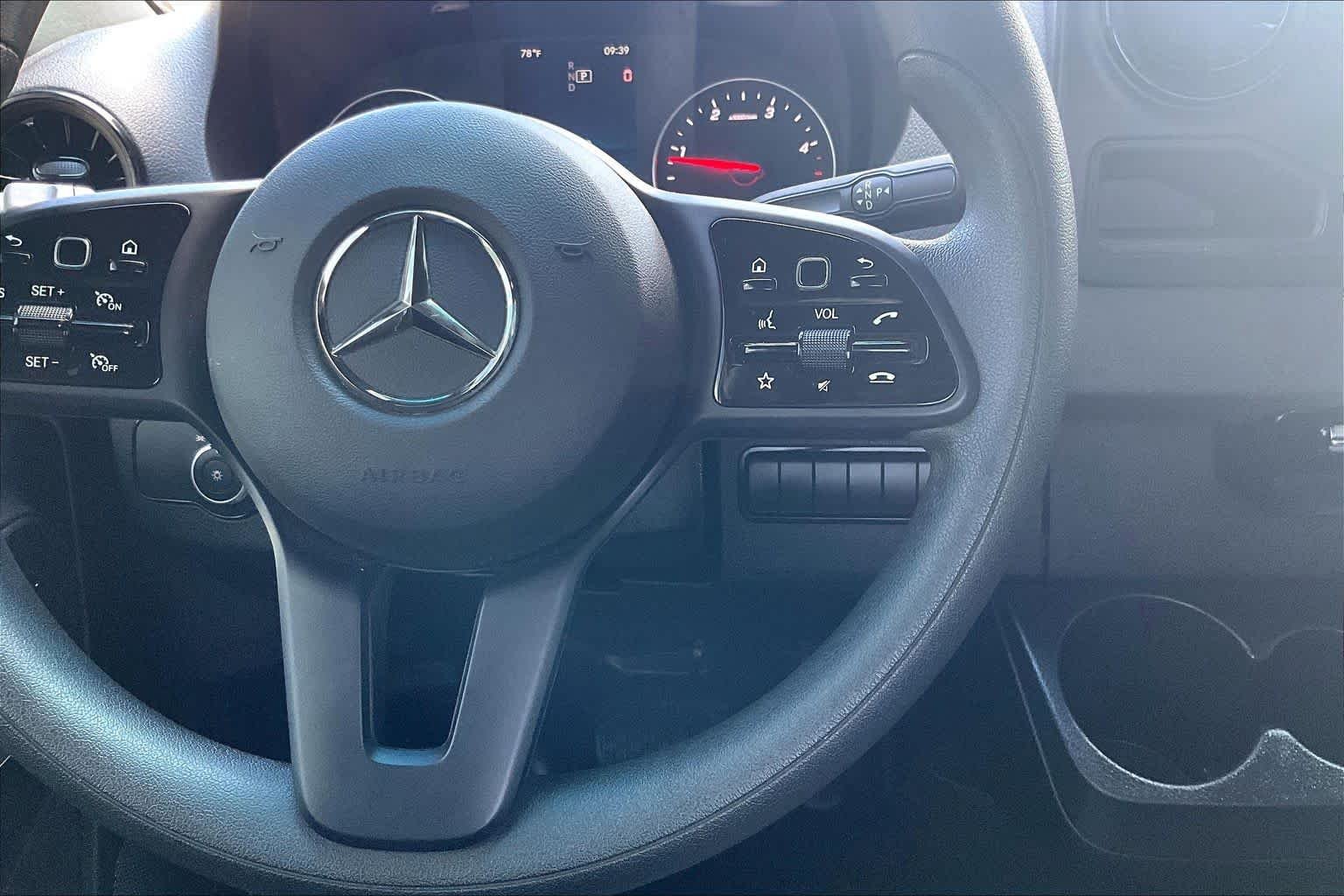 Used 2024 Arctic White Mercedes-Benz  image 22