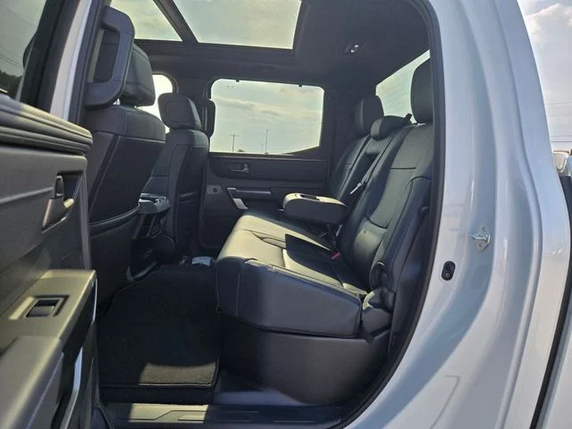 New 2026 Wind Chill Pearl Toyota Platinum image 22