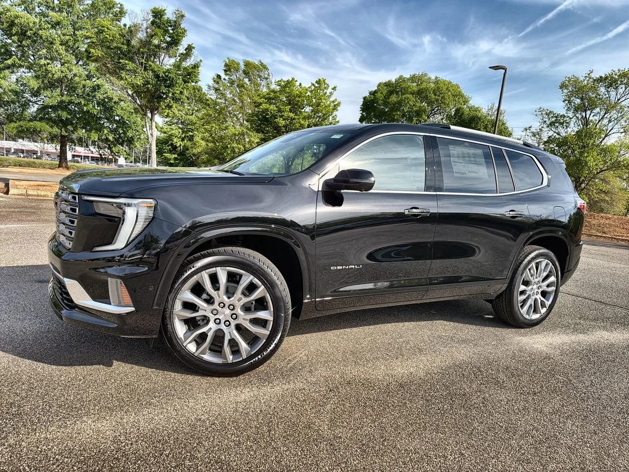 2026 GMC Acadia Denali FWD's photo