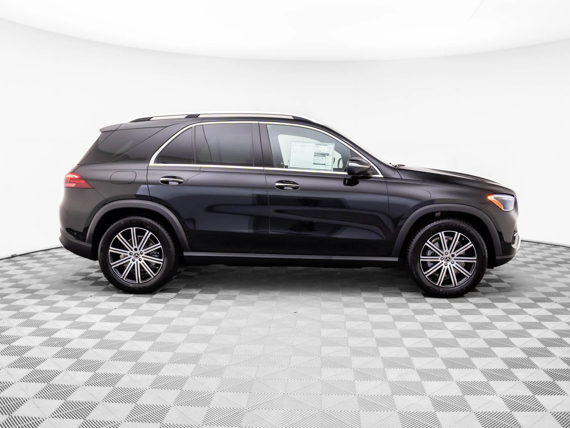 New 2026 Black Mercedes-Benz GLE 350 image 6