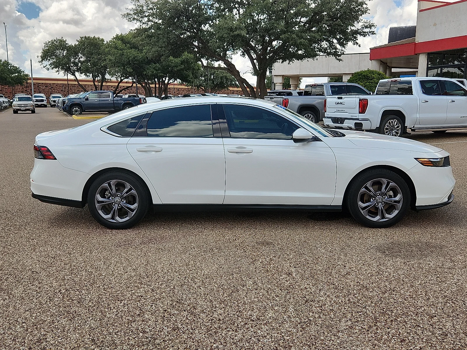 Certified Used 2023  Honda EX image 5