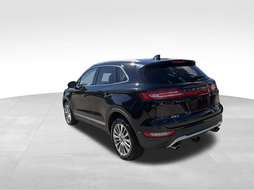 Used 2017 Black Lincoln Reserve image 9