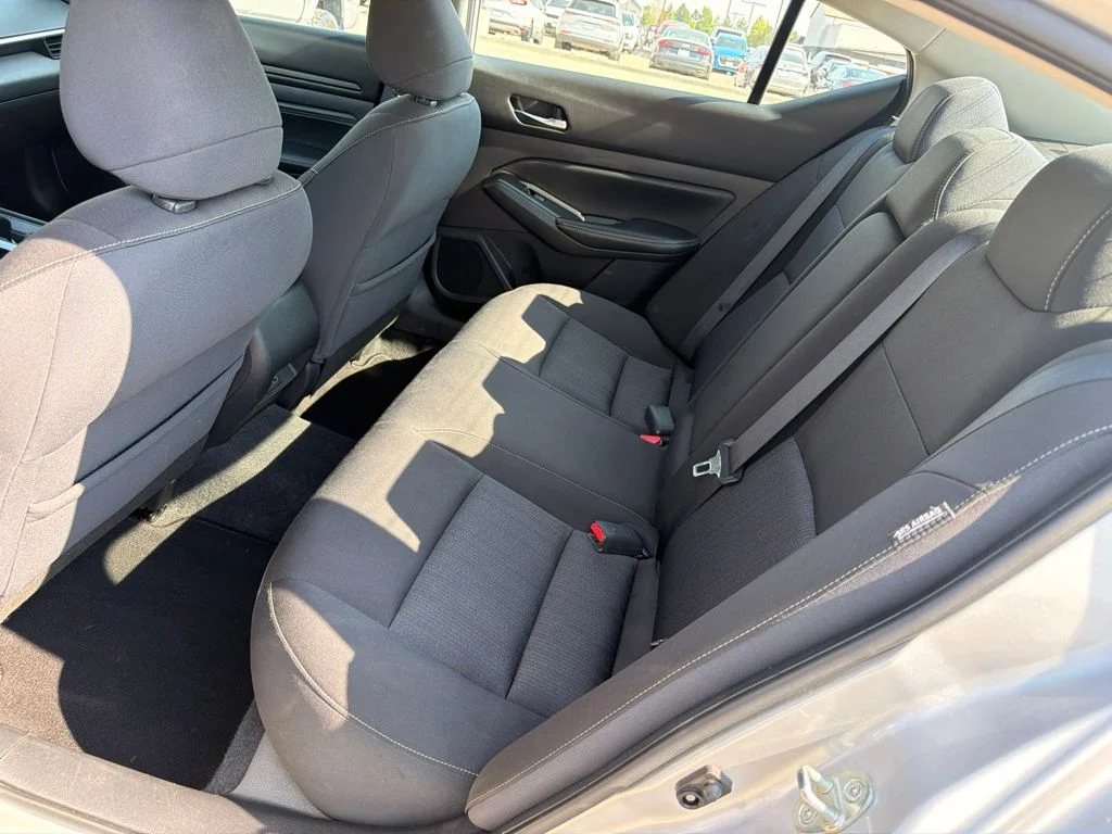 Used 2020 Silver Nissan 2.5 S image 19