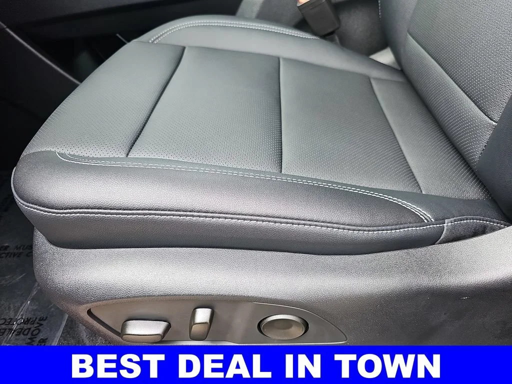 2026 Chevrolet Traverse LT - Photo 31