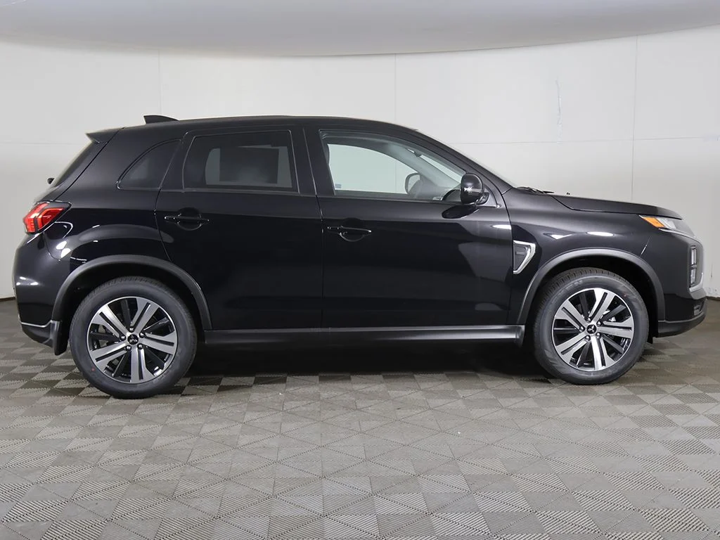 New 2026 Black Mitsubishi 2.0 SE image 16