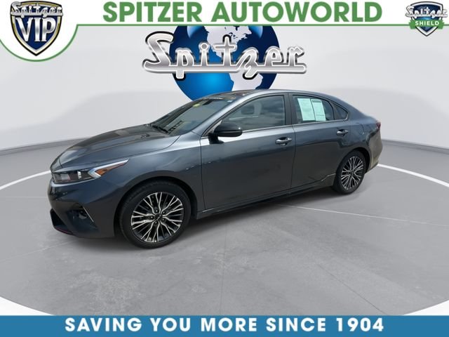 Used 2024 Gray Kia GT-Line image 4