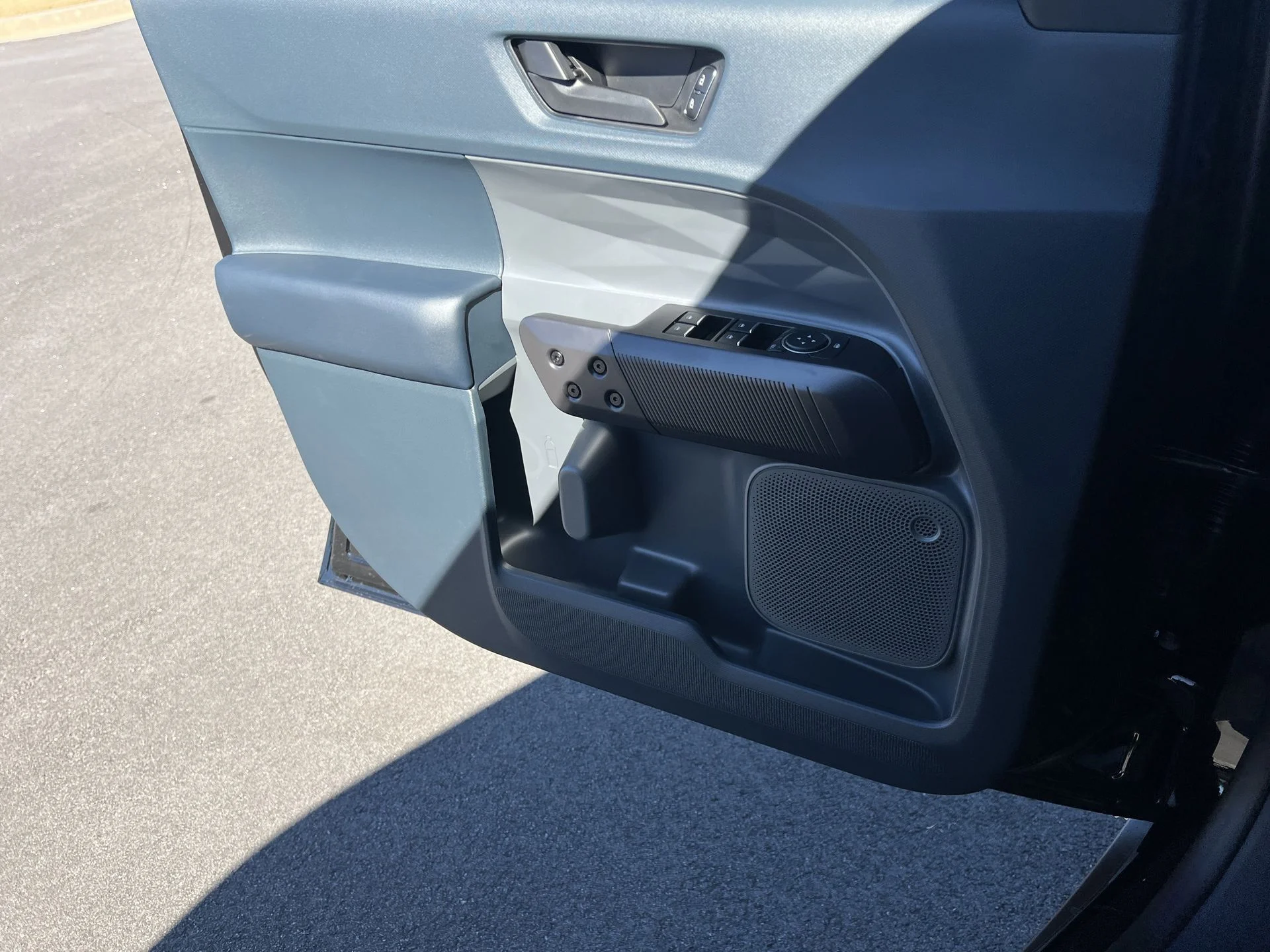 New 2026 Shadow Black Ford XLT image 13