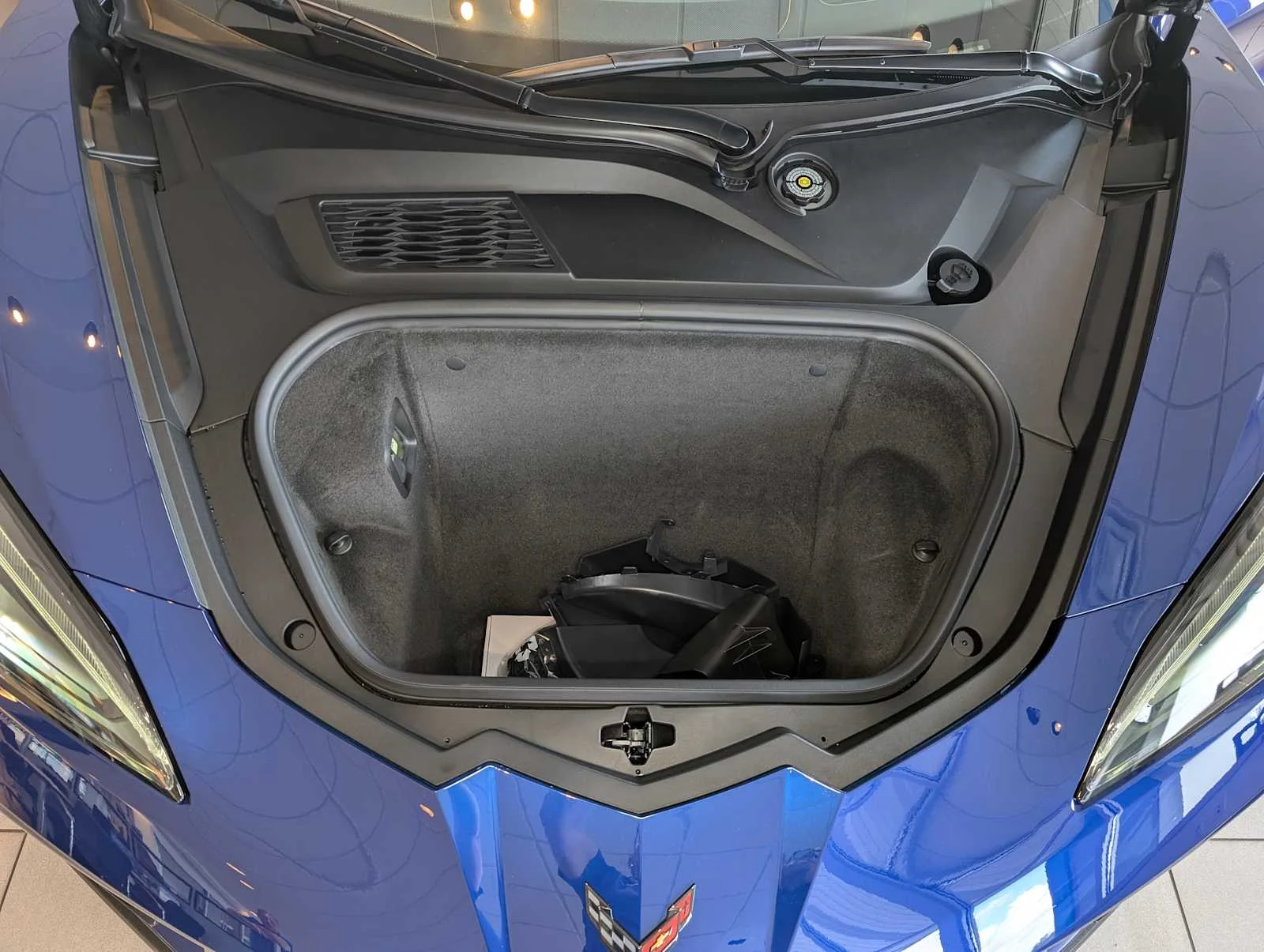 New 2027 Admiral Blue Metallic Chevrolet 2LT image 11