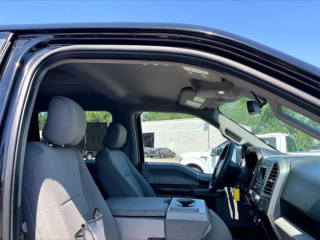 Used 2017 Black Ford XLT image 24