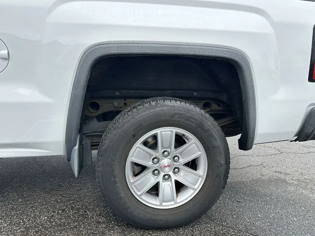 Used 2014 White GMC SLE image 10