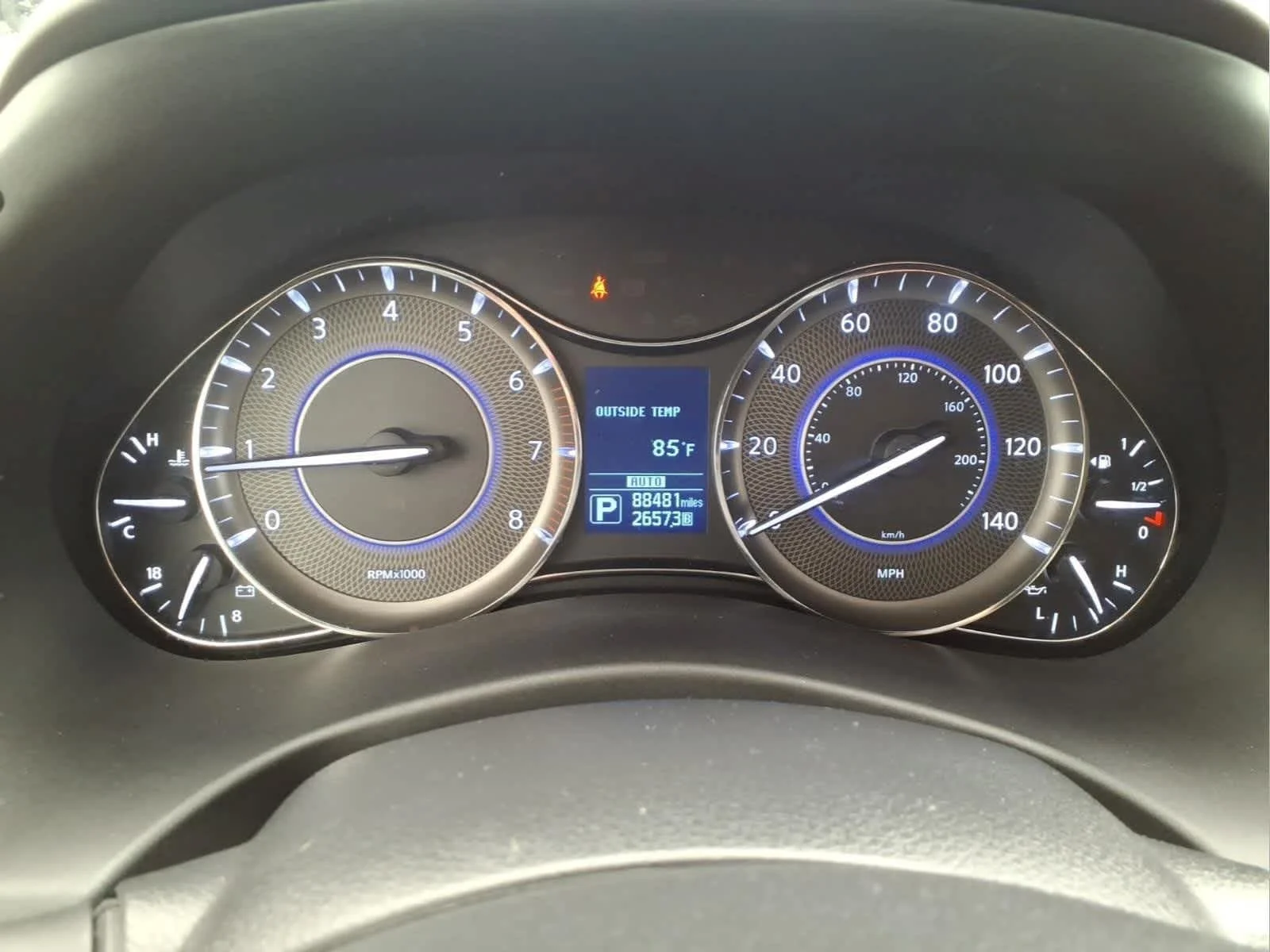 Used 2019 Graphite Shadow INFINITI LUXE image 20