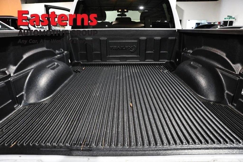 Used 2022 White Ram Big Horn/Lone Star image 11