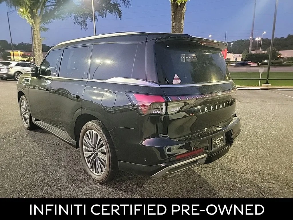 Certified Used 2025 Mineral Black INFINITI SENSORY image 3