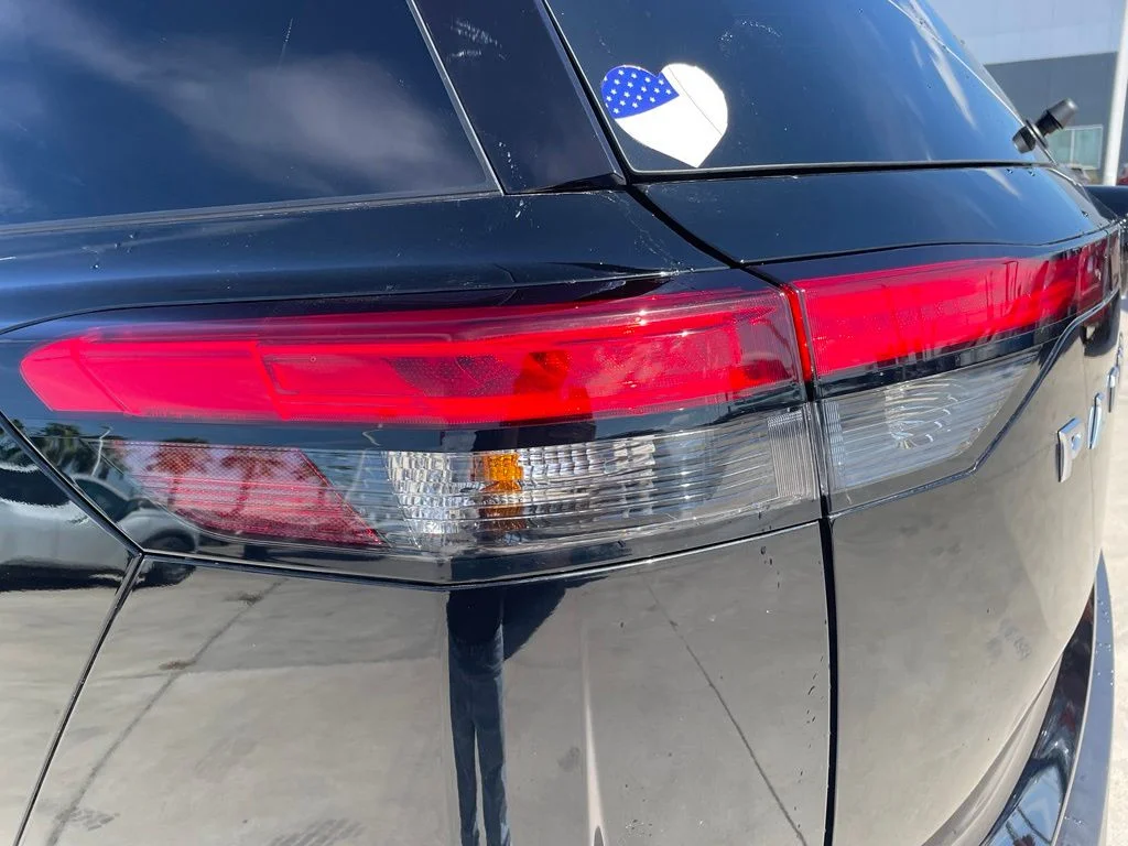 Certified Used 2025 Black Nissan S image 7