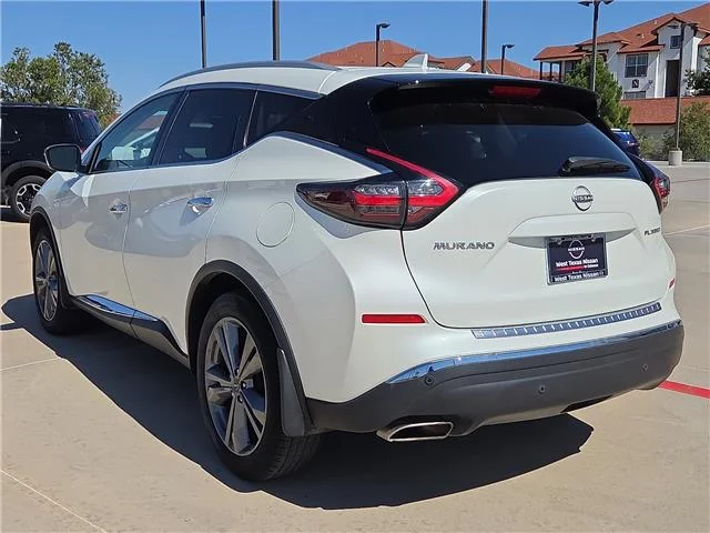 Used 2024 QAB  Whit Nissan Platinum image 2