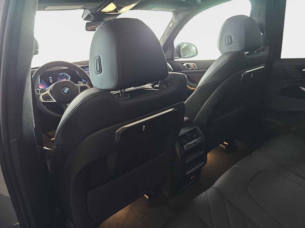 New 2026 Brooklyn Grey Metallic BMW sDrive40i image 11