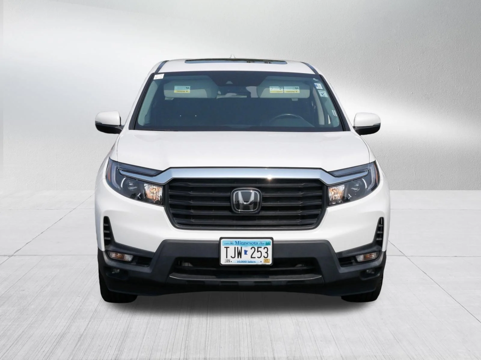 Used 2023 Platinum White Pearl Honda RTL image 2