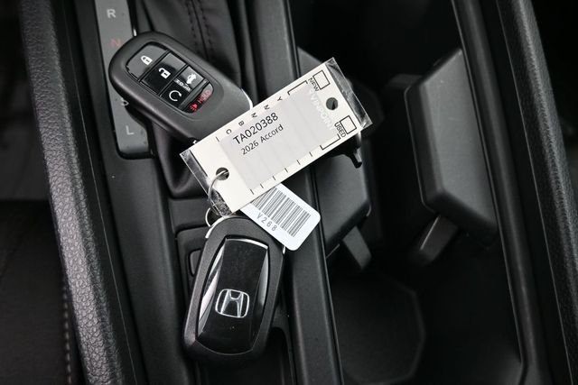Certified Used 2026 Urban Gray Pearl Honda SE image 11