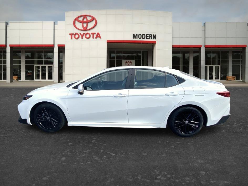 Used 2025 Ice Cap Toyota SE image 8