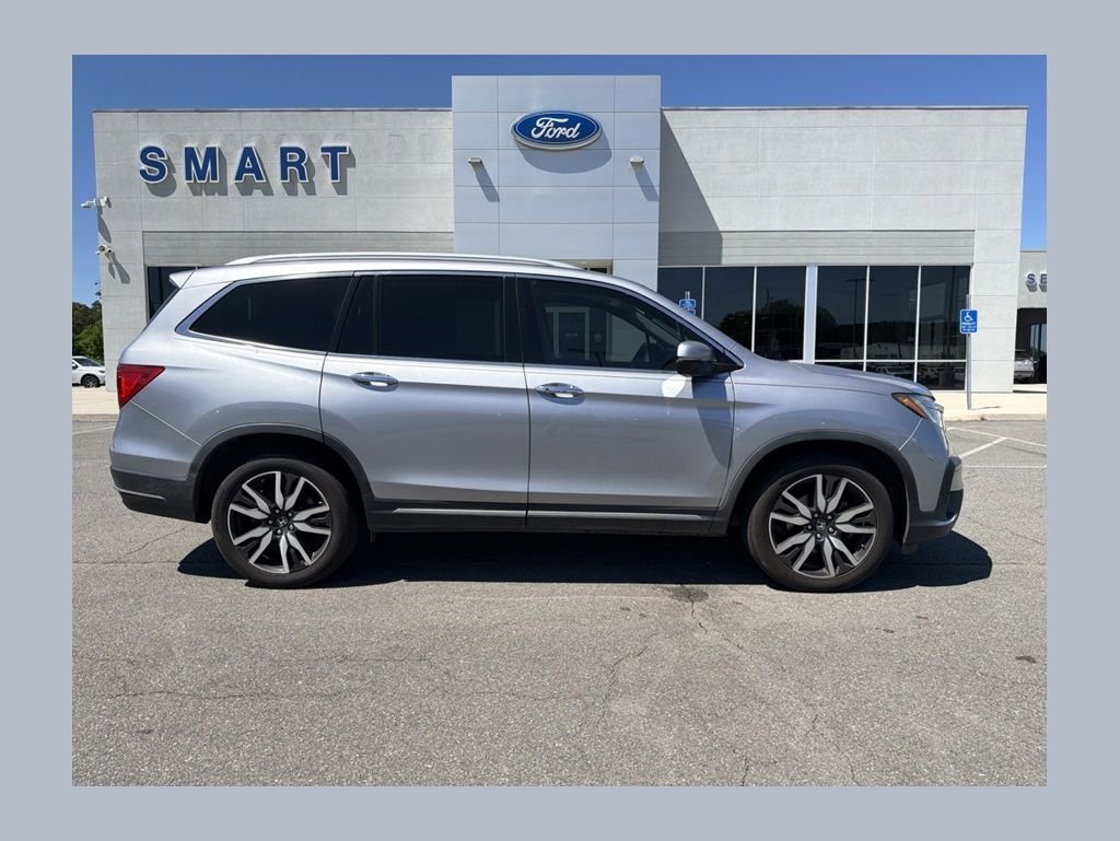 2019 Honda Pilot 4WD Elite's photo