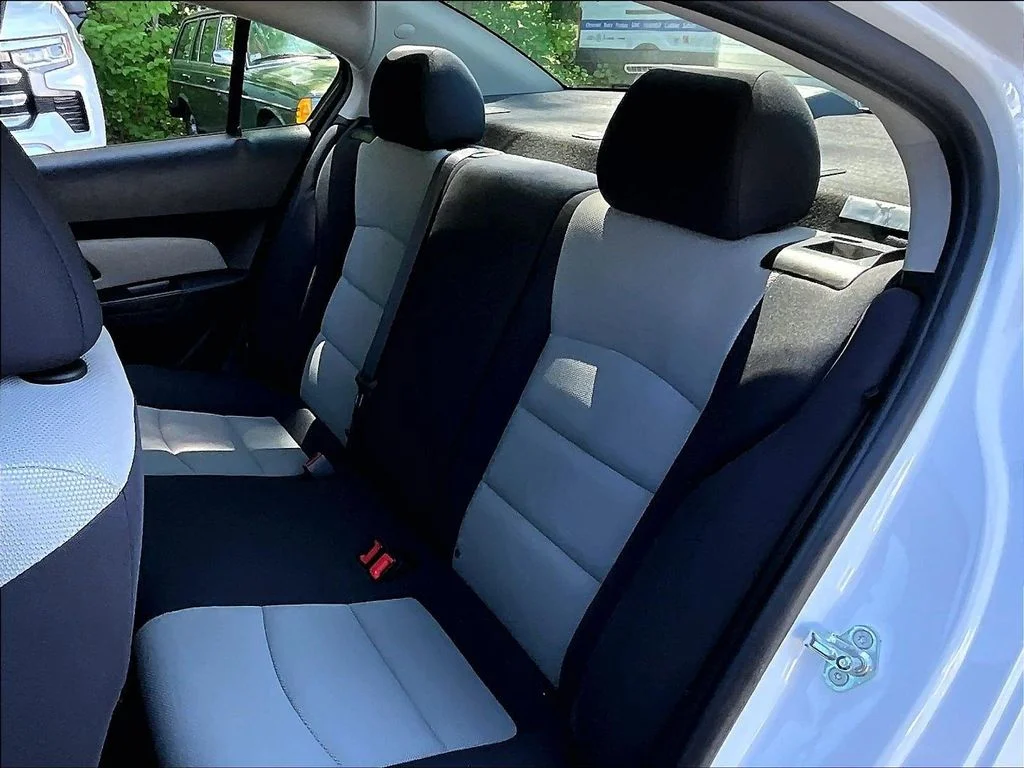 Used 2016 White Chevrolet LS image 14