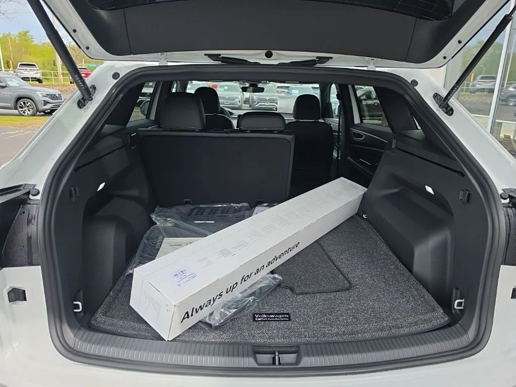 New 2026 Opal White Pearl Volkswagen 2.0T SE image 13