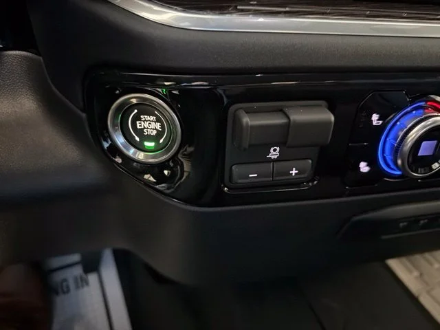 New 2026 Summit White GMC SLE image 37