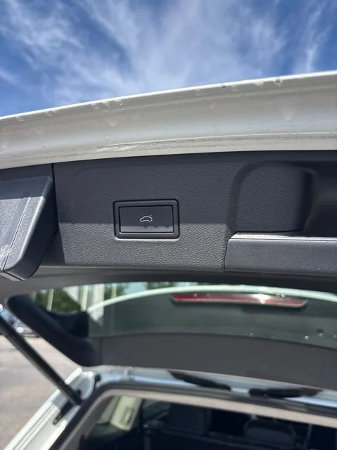 2024 Volkswagen Atlas SE w/Tech - Photo 28