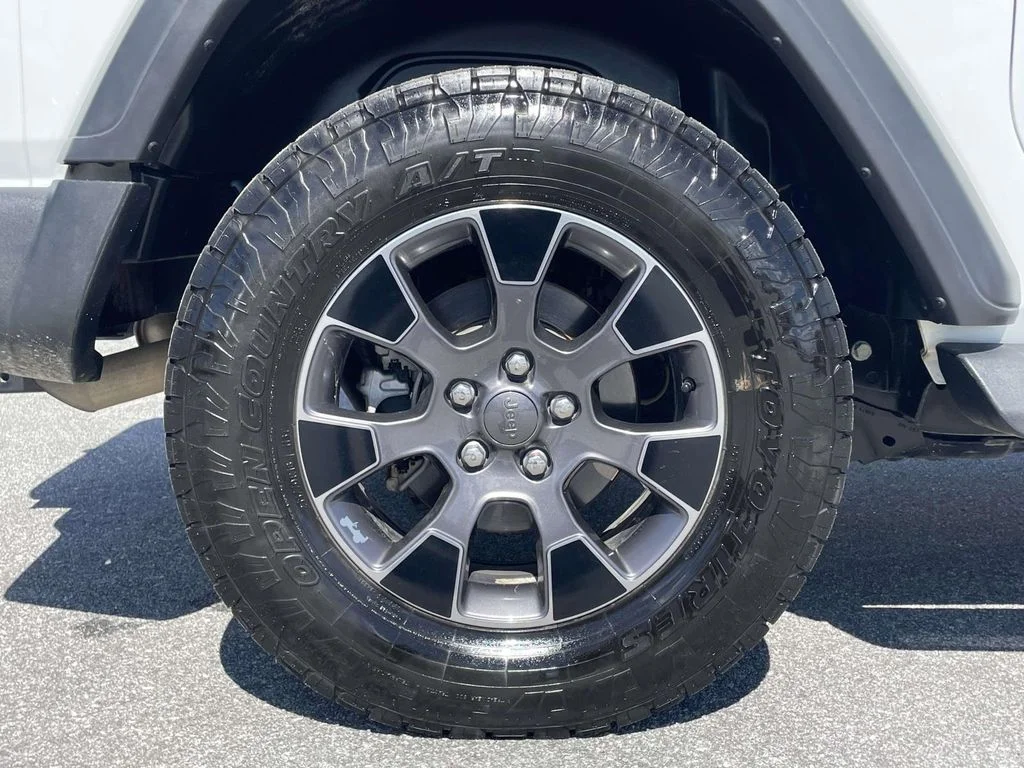 Used 2021 Bright White Clearcoat Jeep Sport image 33