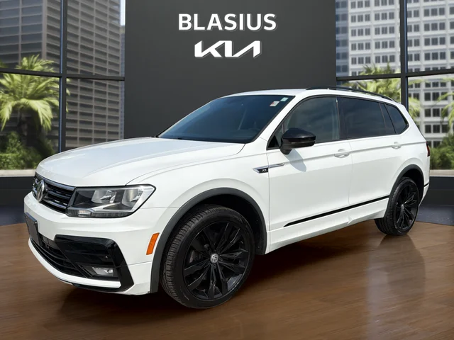 Used 2020 White Volkswagen 2.0T SE R-Line Black image 1
