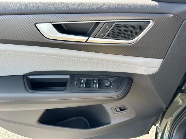 New 2026 Avocado Green Pearl Volkswagen 2.0T Peak Edition image 21