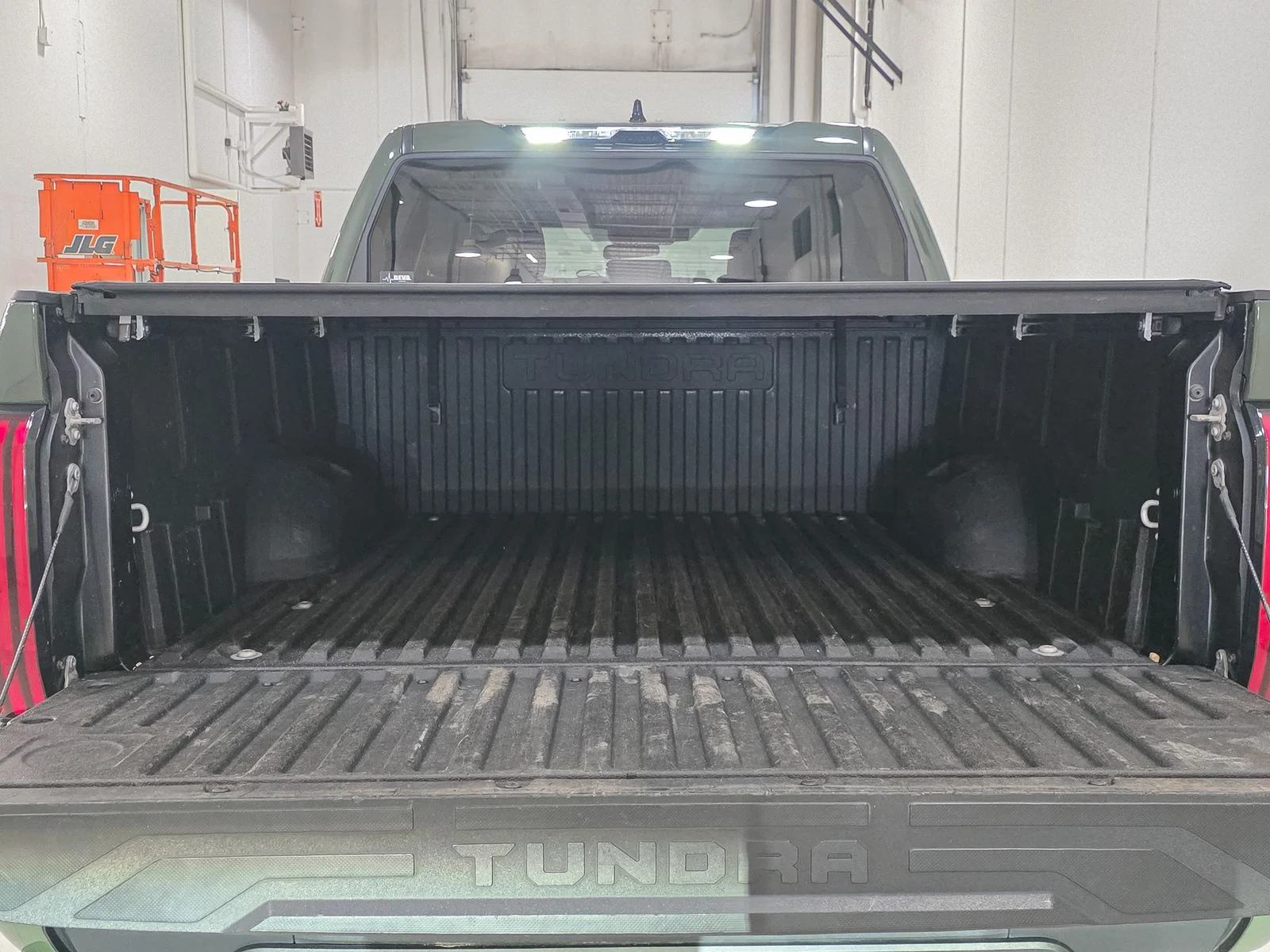 Used 2023 Green Toyota SR5 image 16