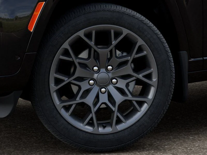 New 2026 Diamond Black Crystal Pearl-Coat Exterior Paint Jeep Summit image 9