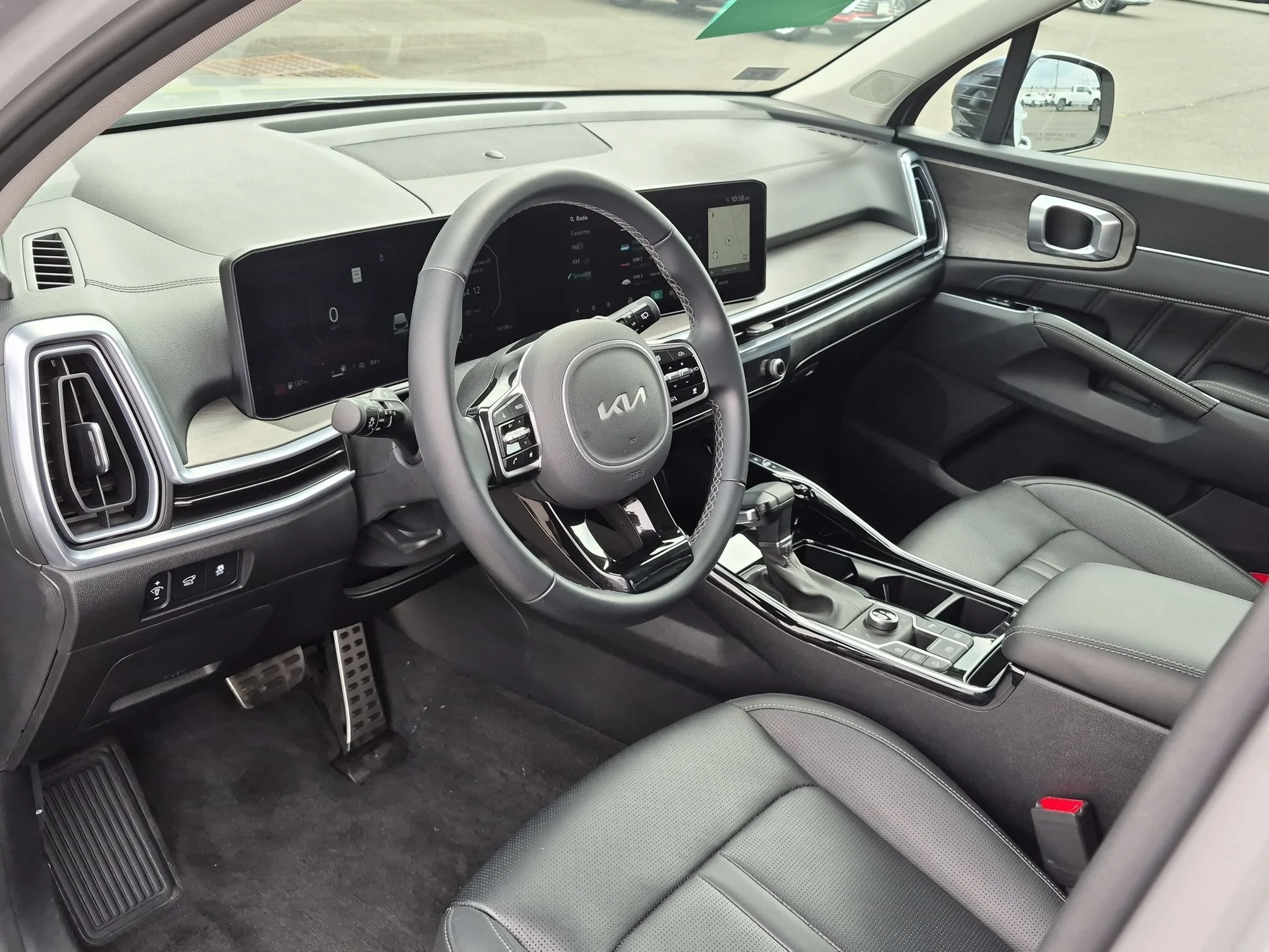 Used 2025 Wolf Gray Kia X-Line SX image 9