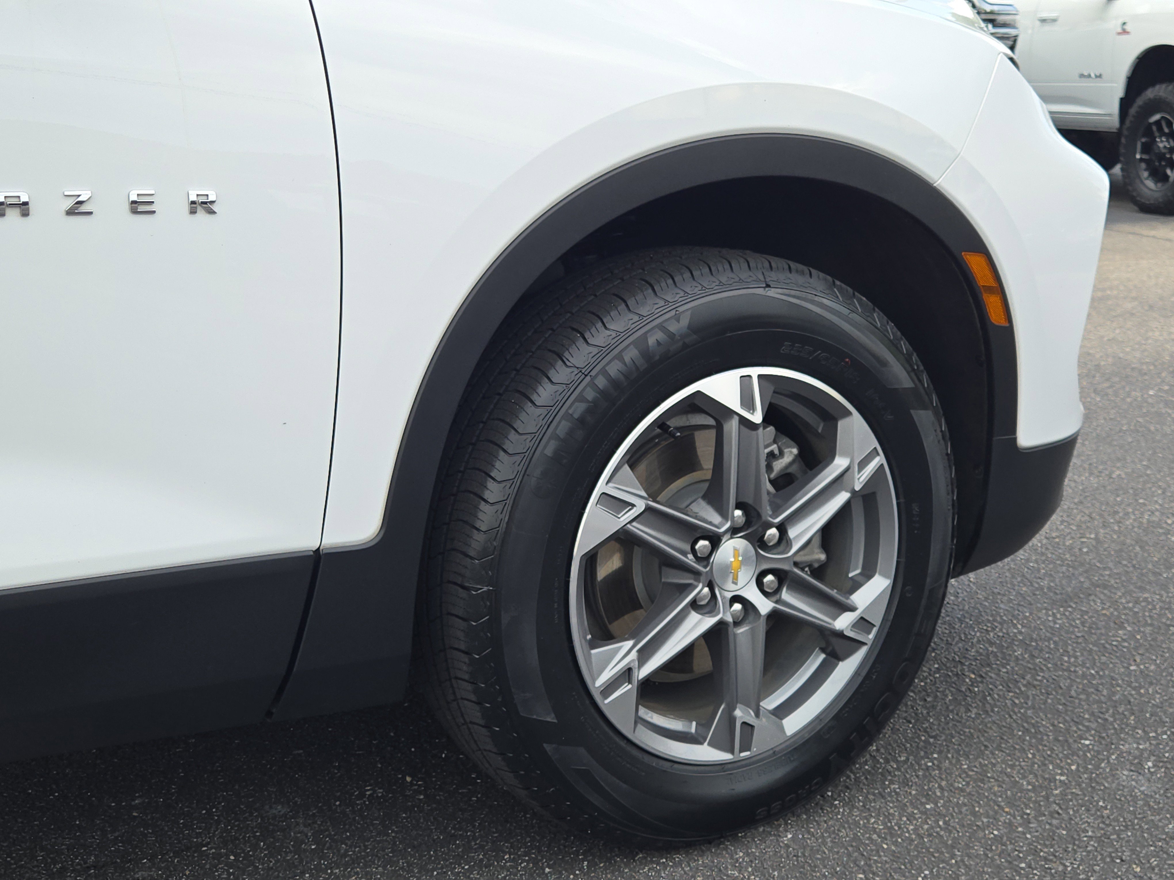 2023 Chevrolet Blazer 2LT - Photo 5