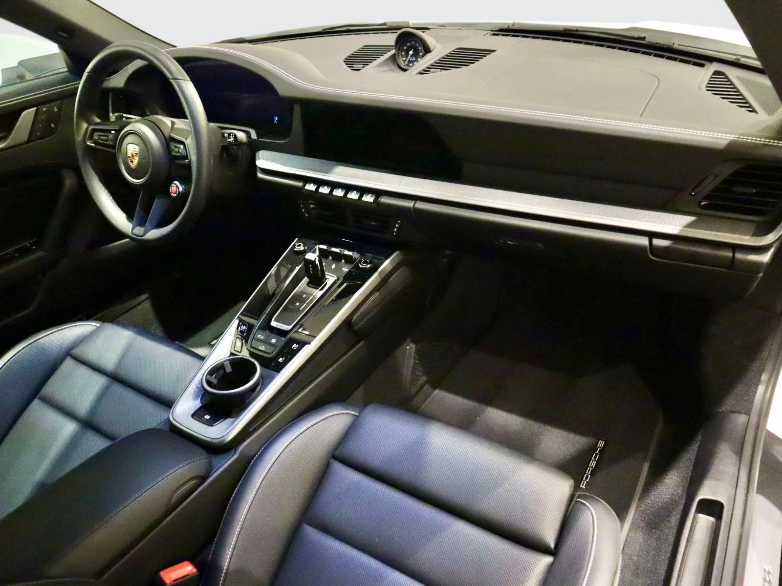 Used 2025 White Porsche Carrera image 13