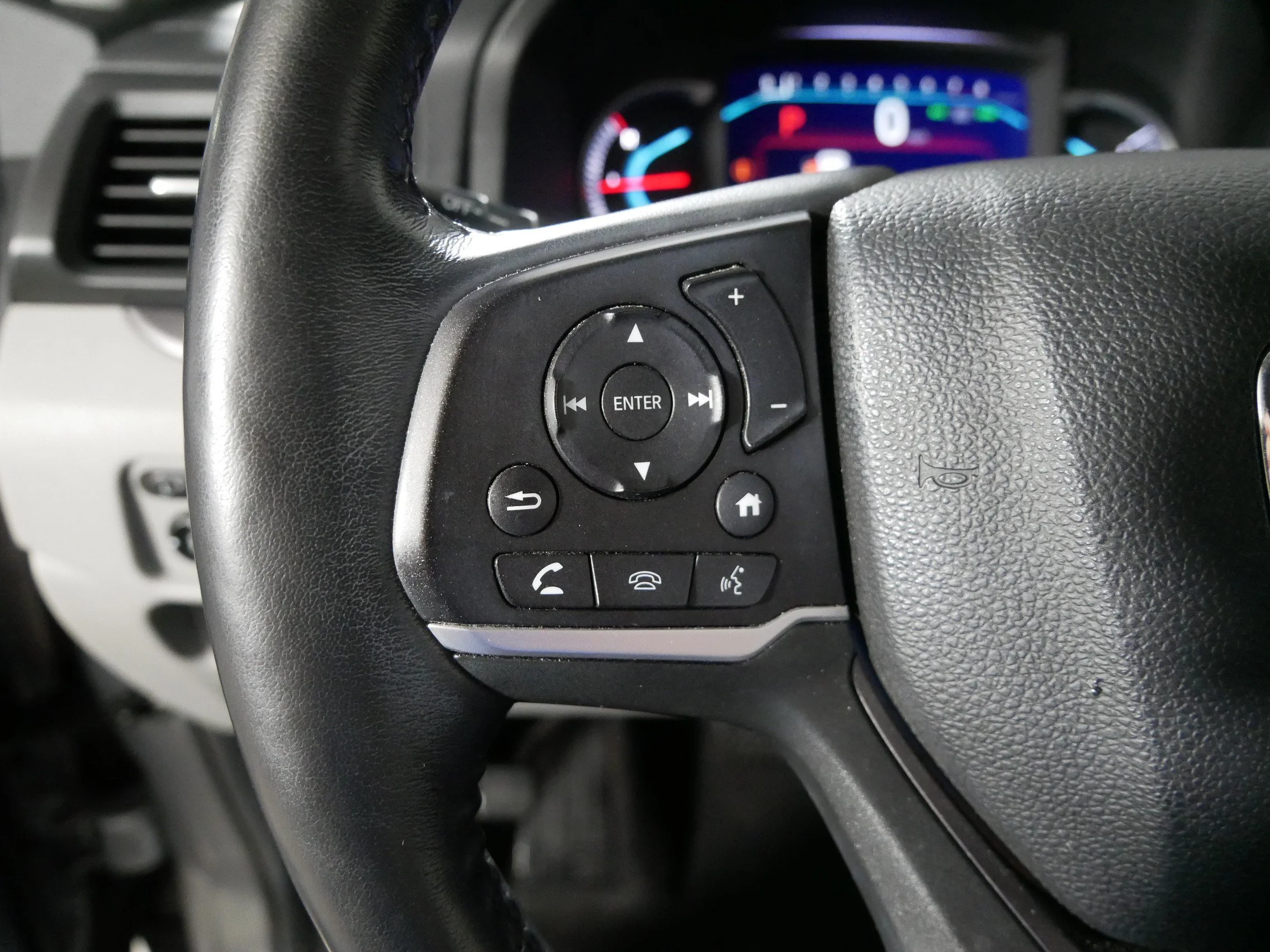 Used 2019 Lunar Silver Metallic Honda EX-L image 27