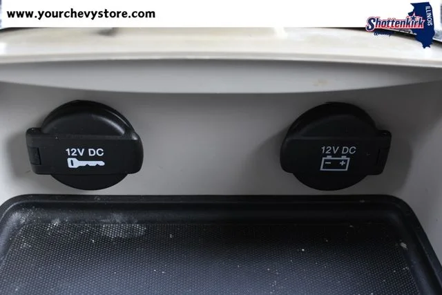 Used 2016 Silver Dodge SXT image 28