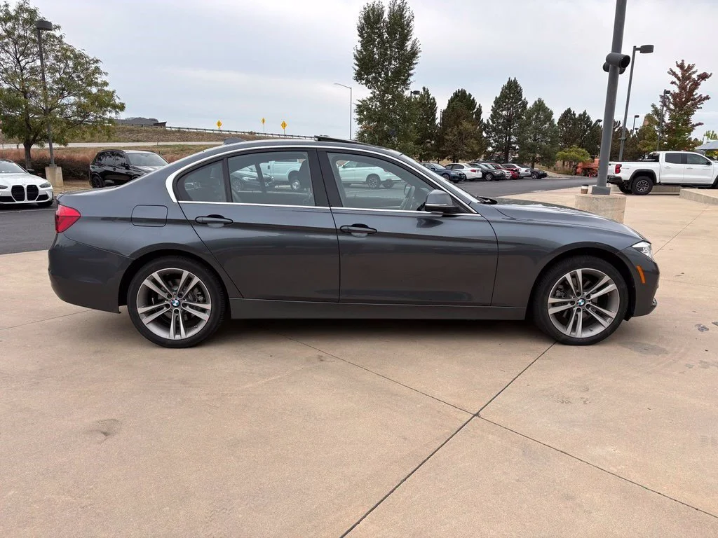 Used 2018 Mineral Grey Metallic BMW 330i xDrive image 4